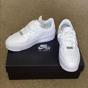 Women’s Air Force 1 Sage Low
